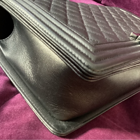 SOLD Chanel So Black New Medium Boy - Picture 6 of 10